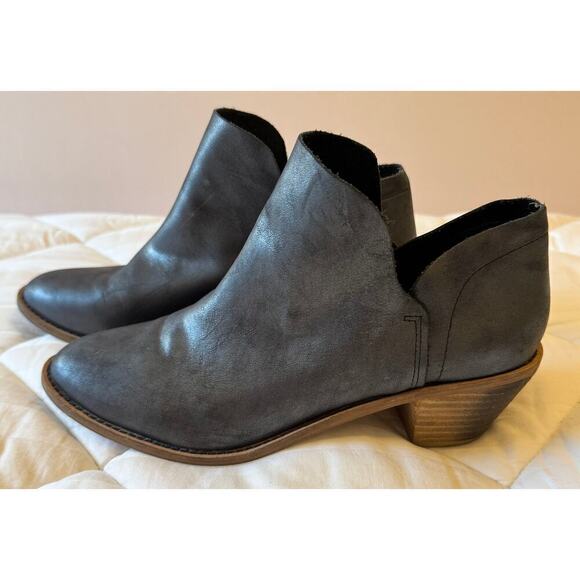 Kelsi Dagger Shoes - KELSI DAGGER Suede Kenmare Ankle Booties Size 8.5 (streetwear heeled leather)